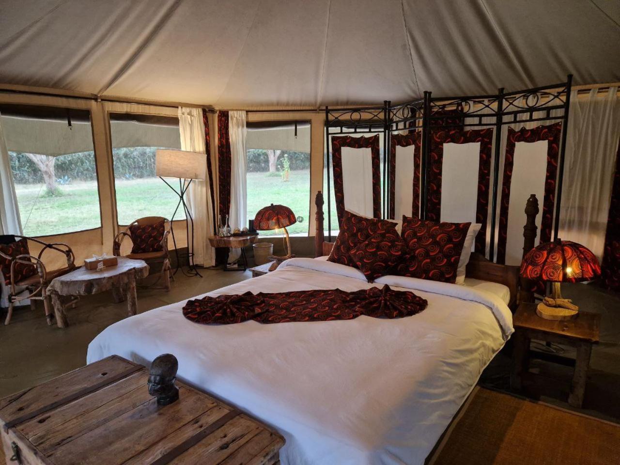 Dolly Farm & River Camp, Luxury Tents Usa River Екстериор снимка